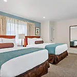 Inn By The Harbor