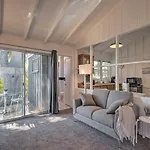 Santa Barbara Studio Near Downtown And Beaches