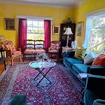 Secret Garden Inn & Cottages