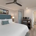 Marina Beach Motel