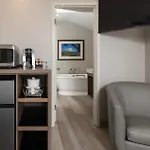 Marina Beach Motel