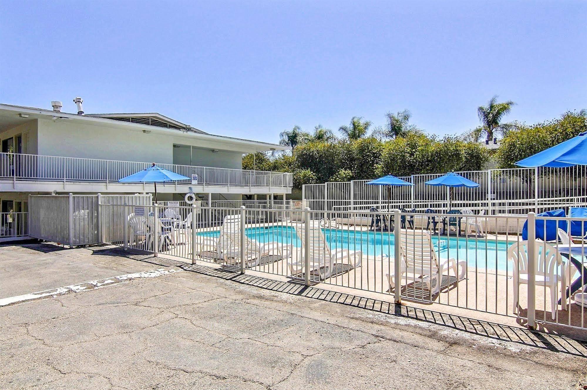 6-santa Barbara, Ca - State Street Hotel