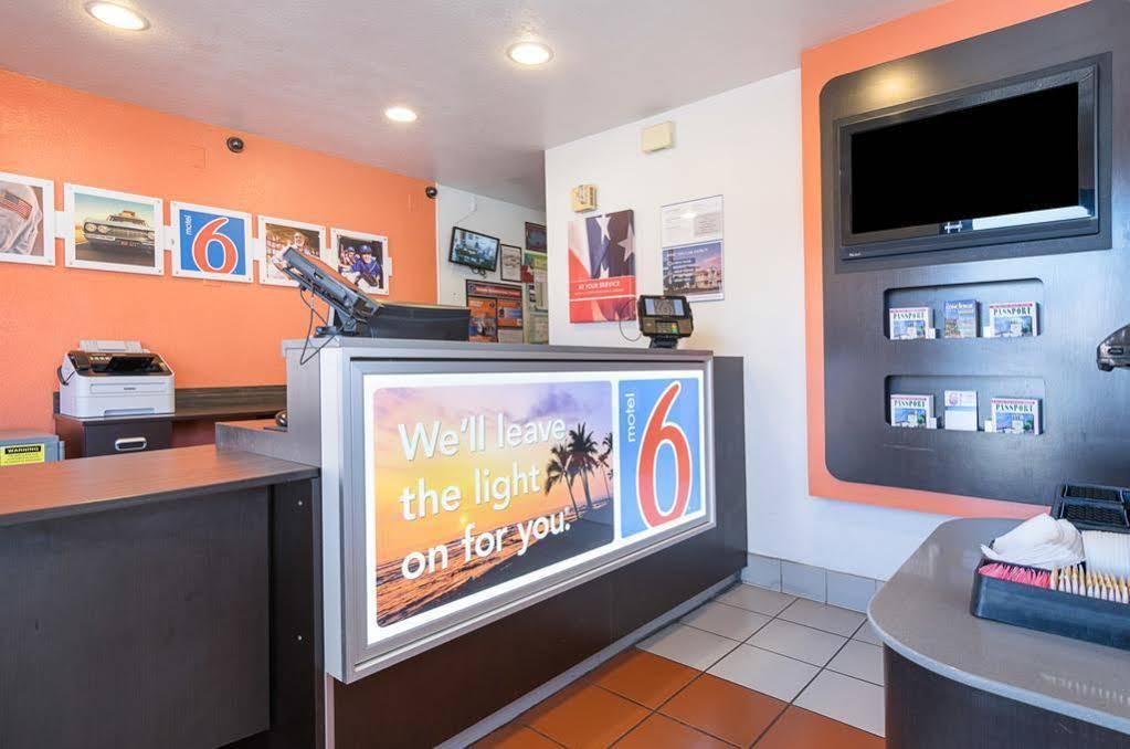 6-santa Barbara, Ca - State Street 2*