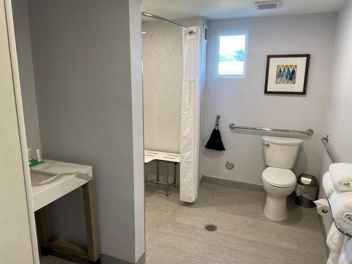 Hyatt Place Hotel 4*