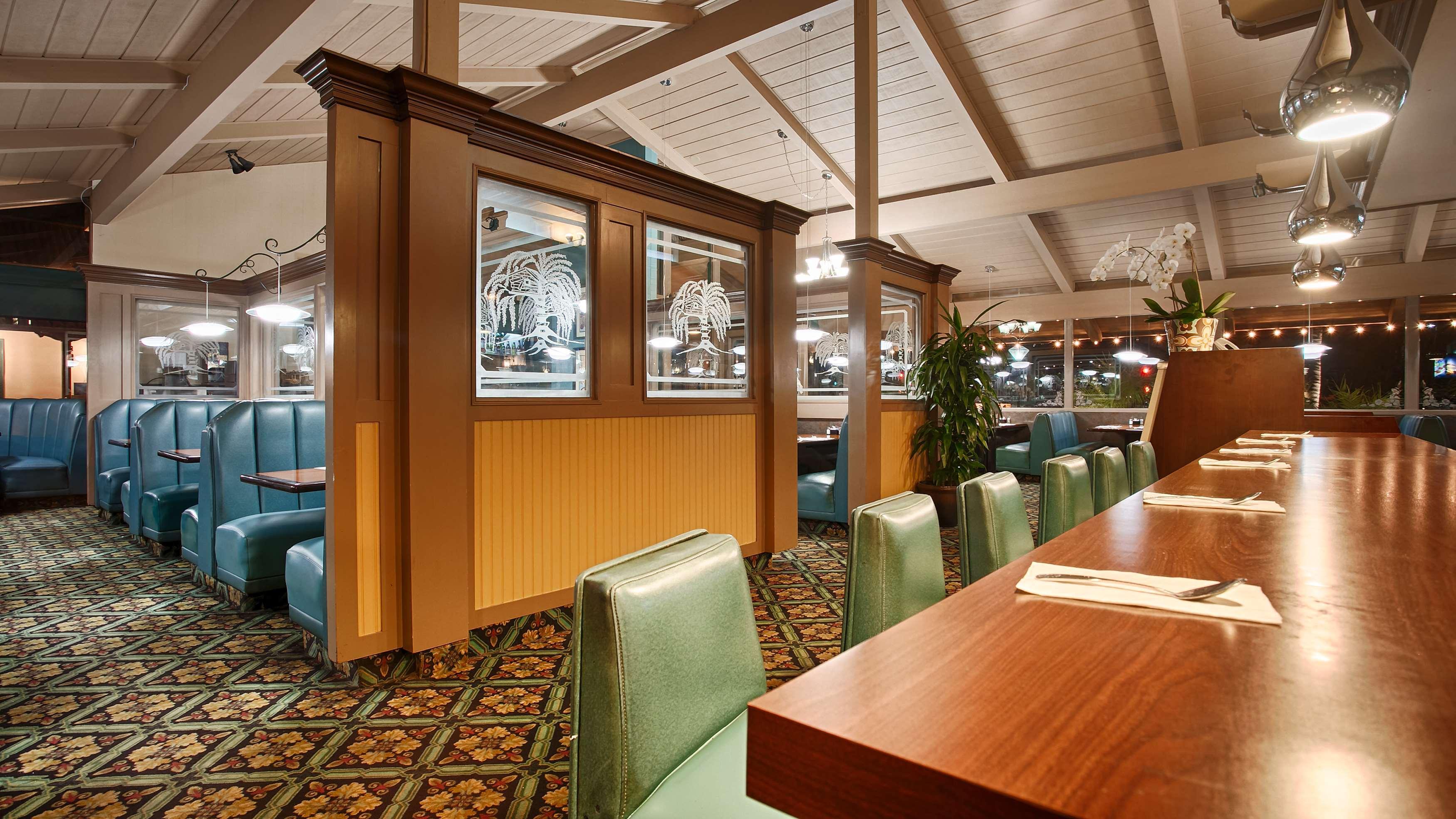 Western Pepper Tree Hotel