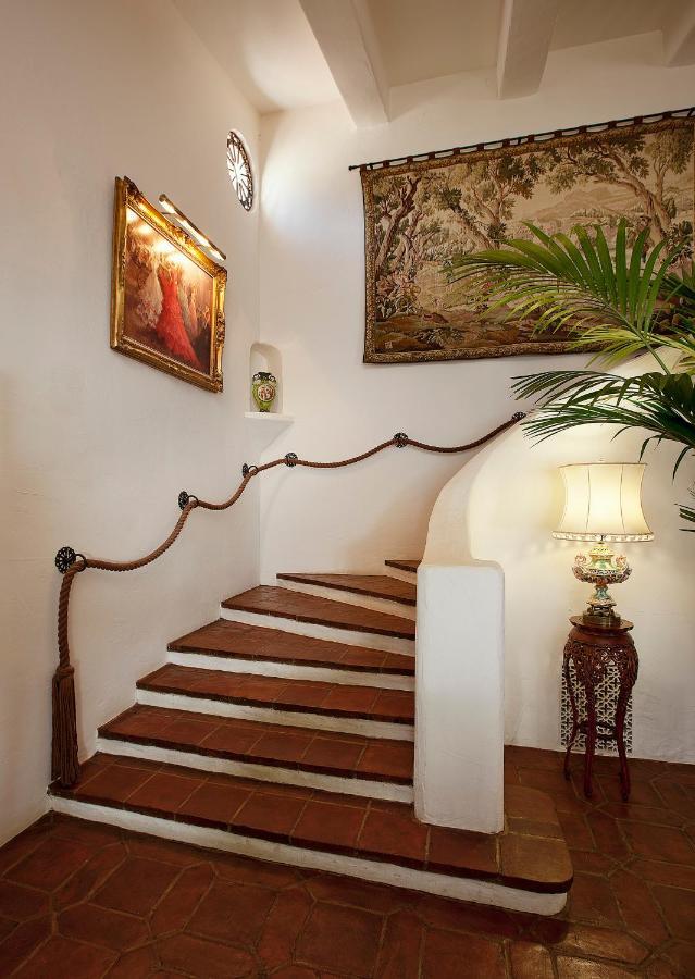 Ravenscroft Historic Gated Montecito Estate With Pool & Tennis Court * Santa Barbara