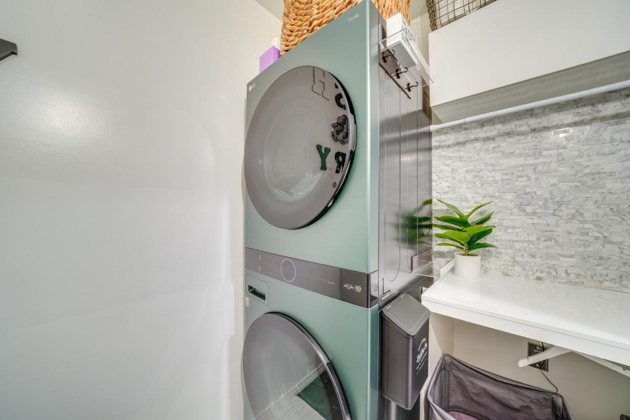 Chic Vacation With Patio! Apartment *