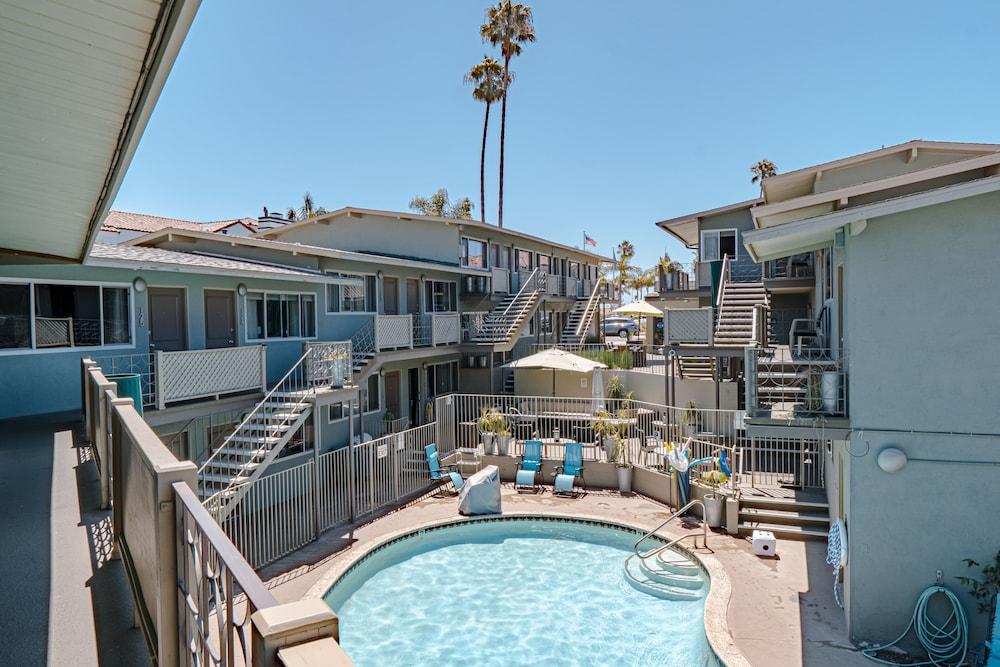 Hotel At East Santa Barbara