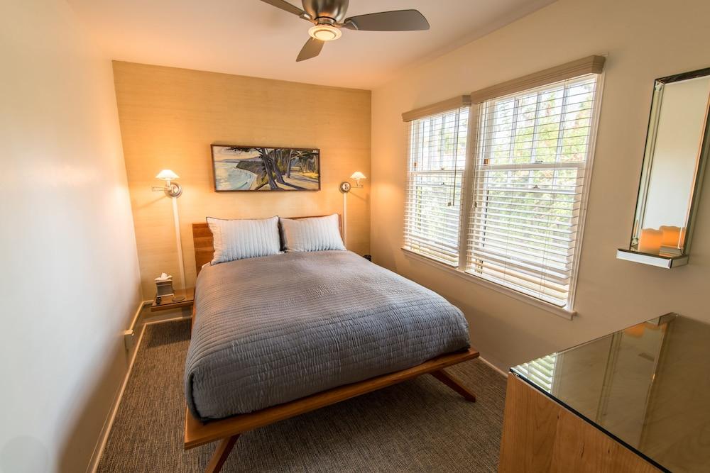Inn Harbor House