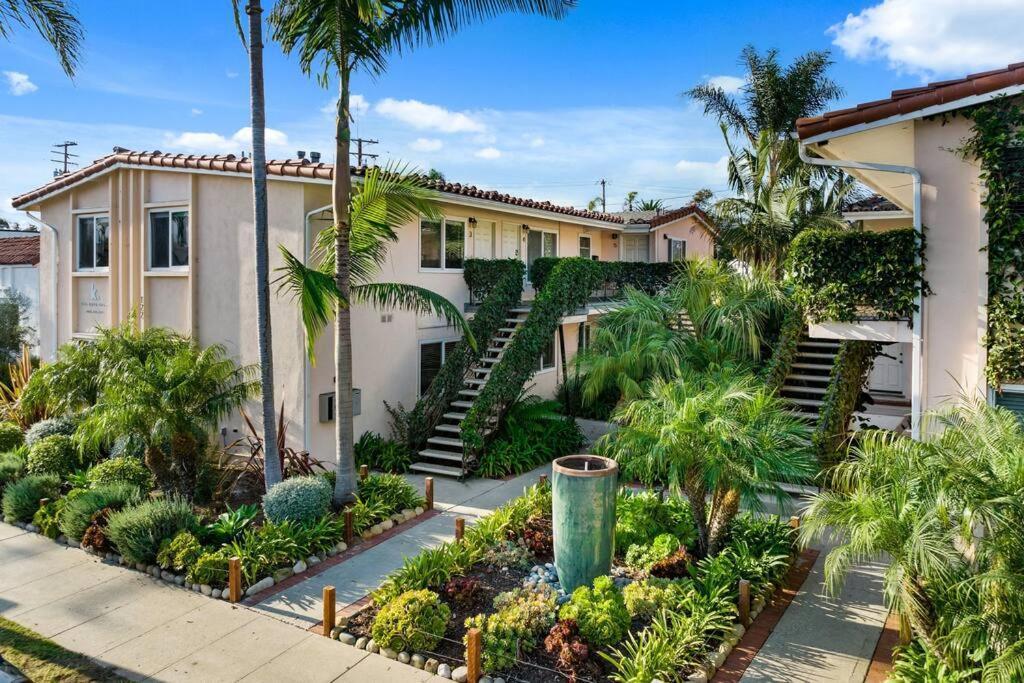 New 2 Bed Close To Downtown And *