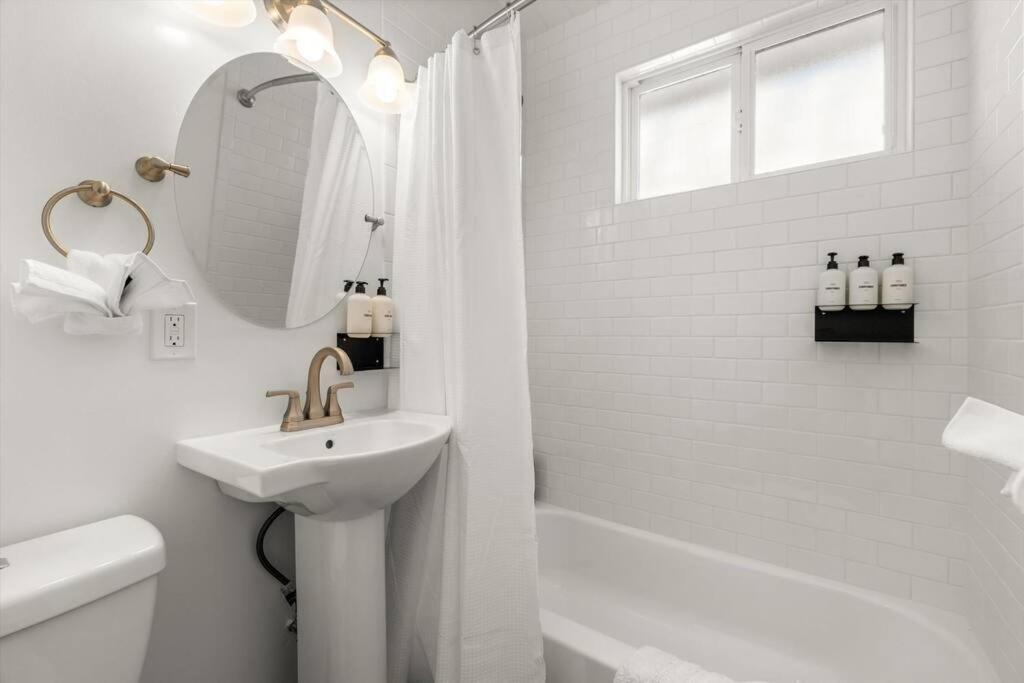 New 2 Bed Close To Downtown And Santa Barbara