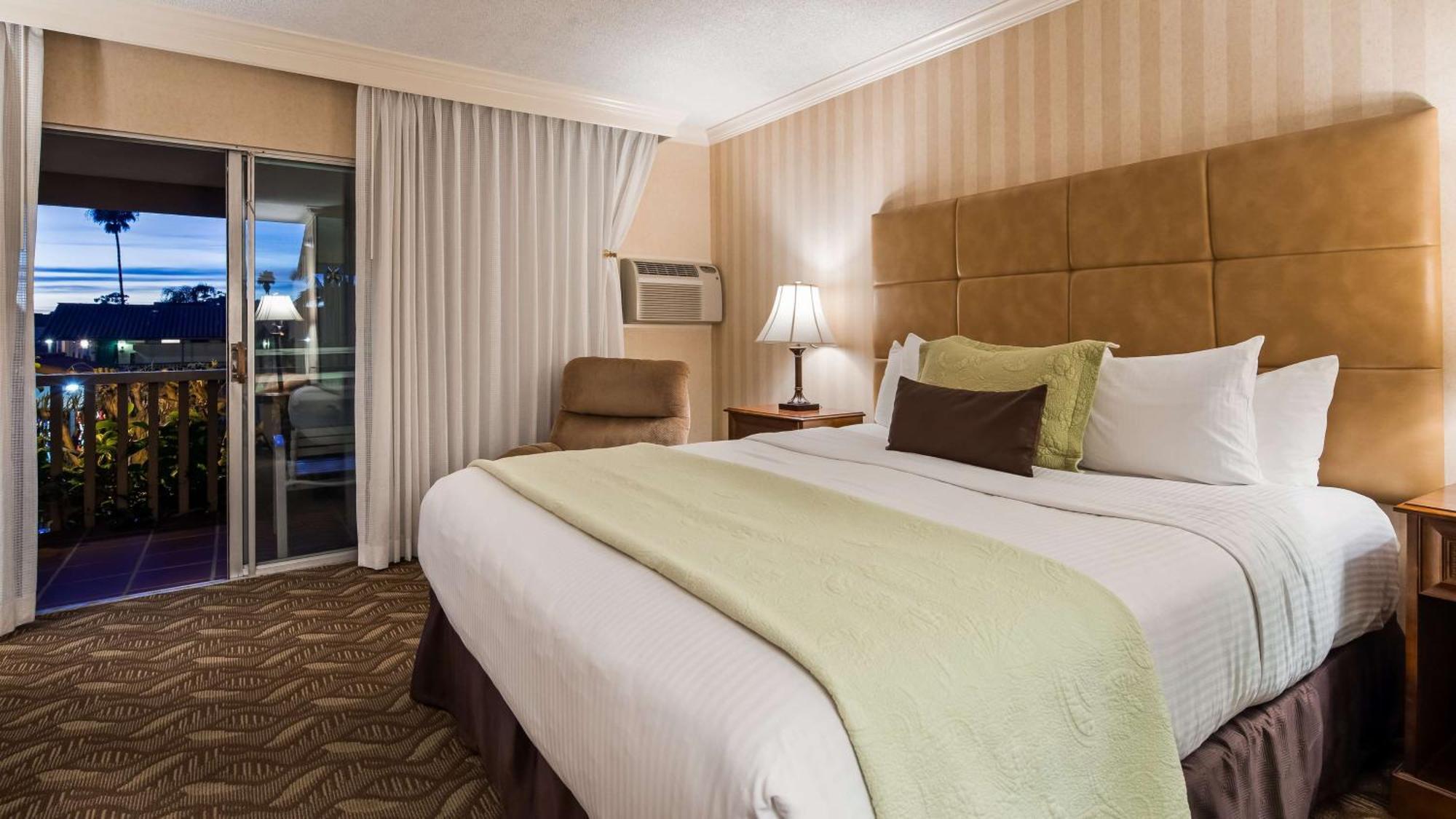 Hotel Western Pepper Tree Santa Barbara