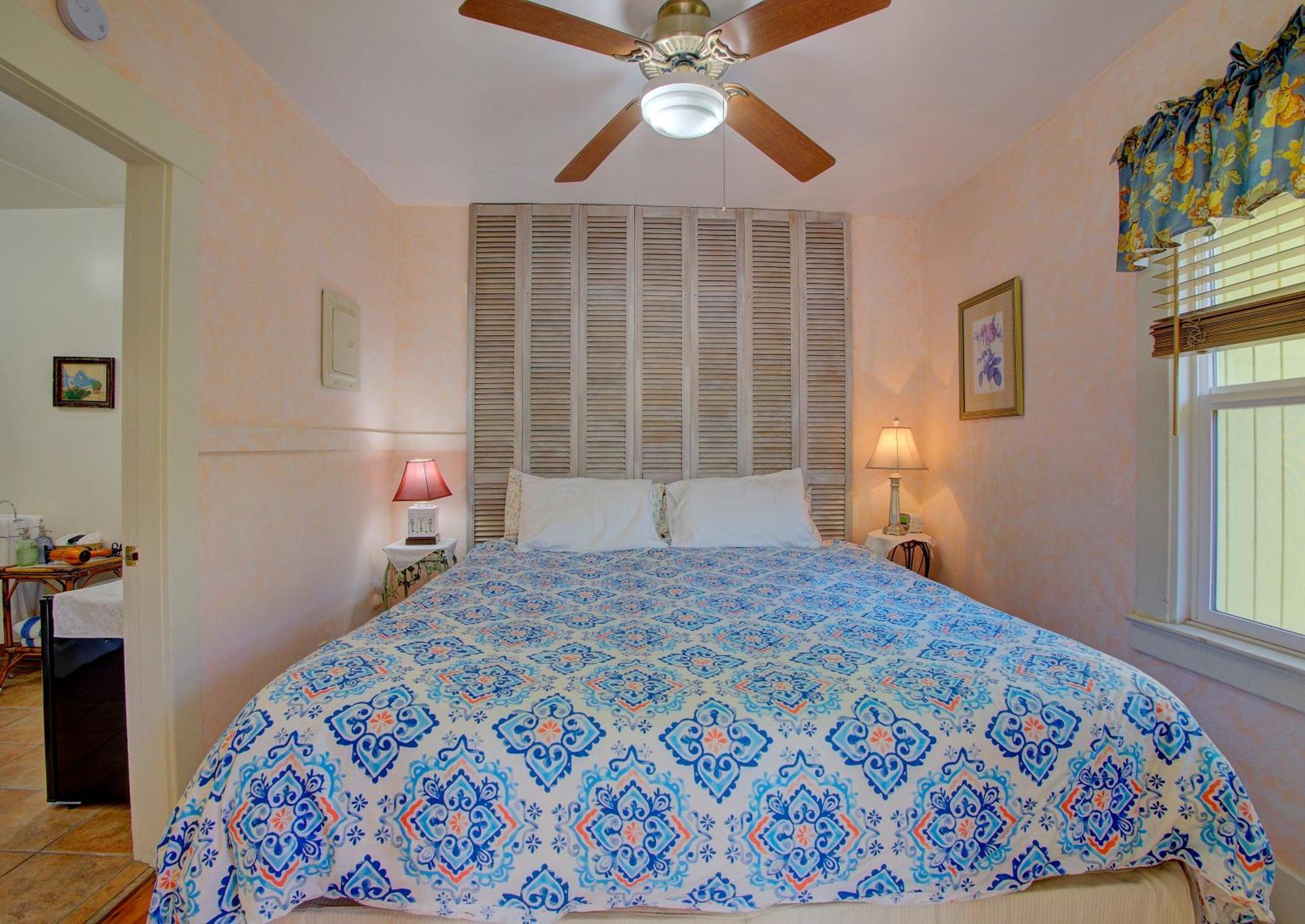 Bed & Breakfast Secret Garden & 2*