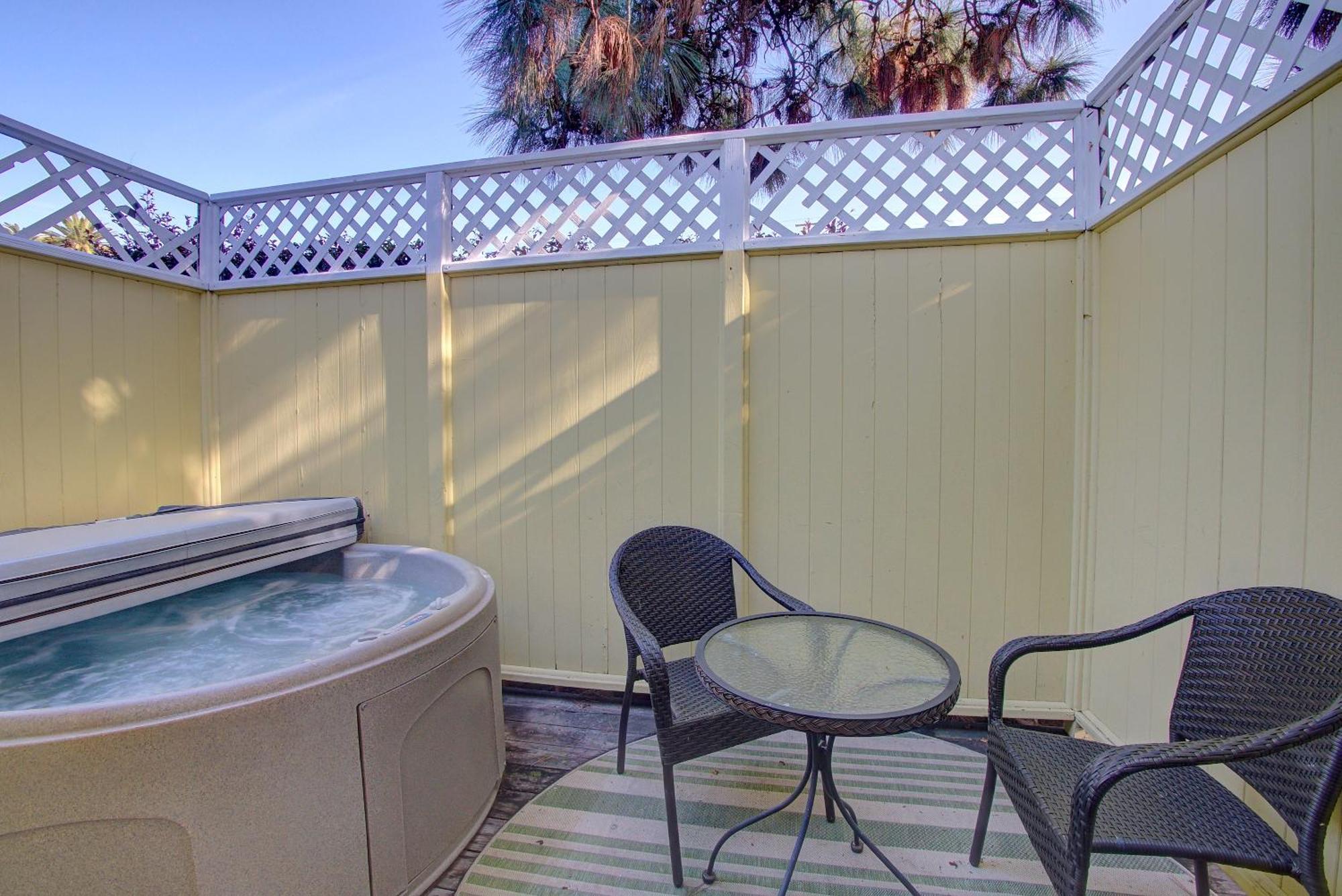 Bed & Breakfast Secret Garden & 2*