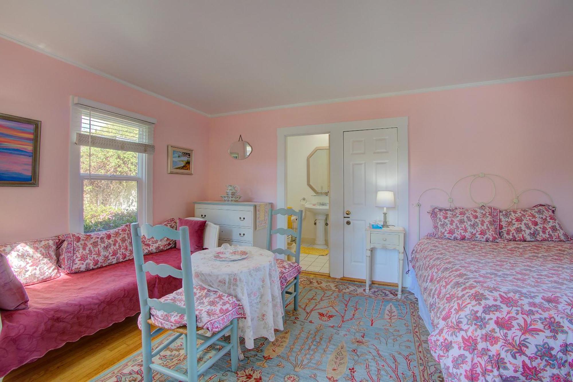 Bed & Breakfast Secret Garden &