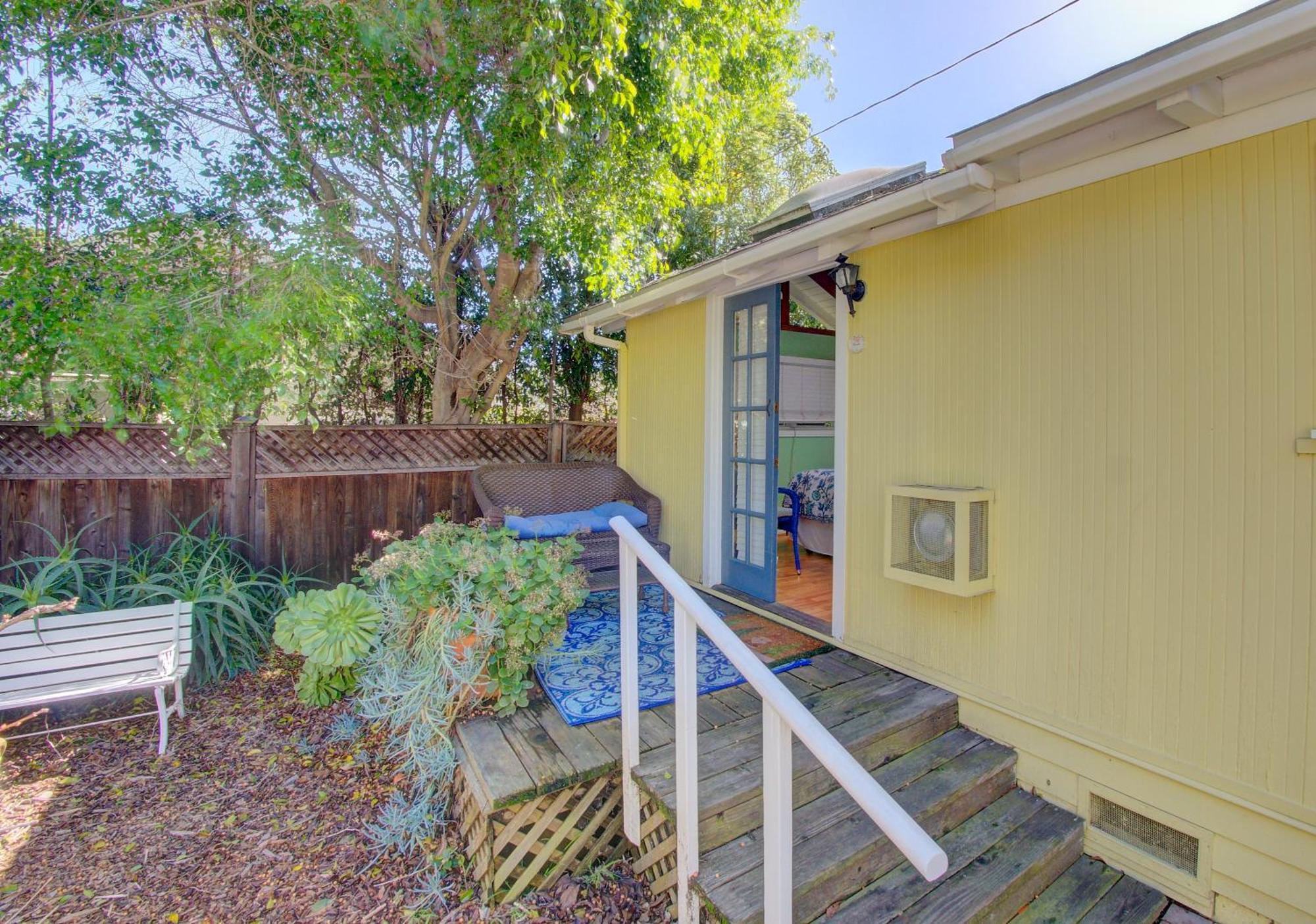 Bed & Breakfast Secret Garden &