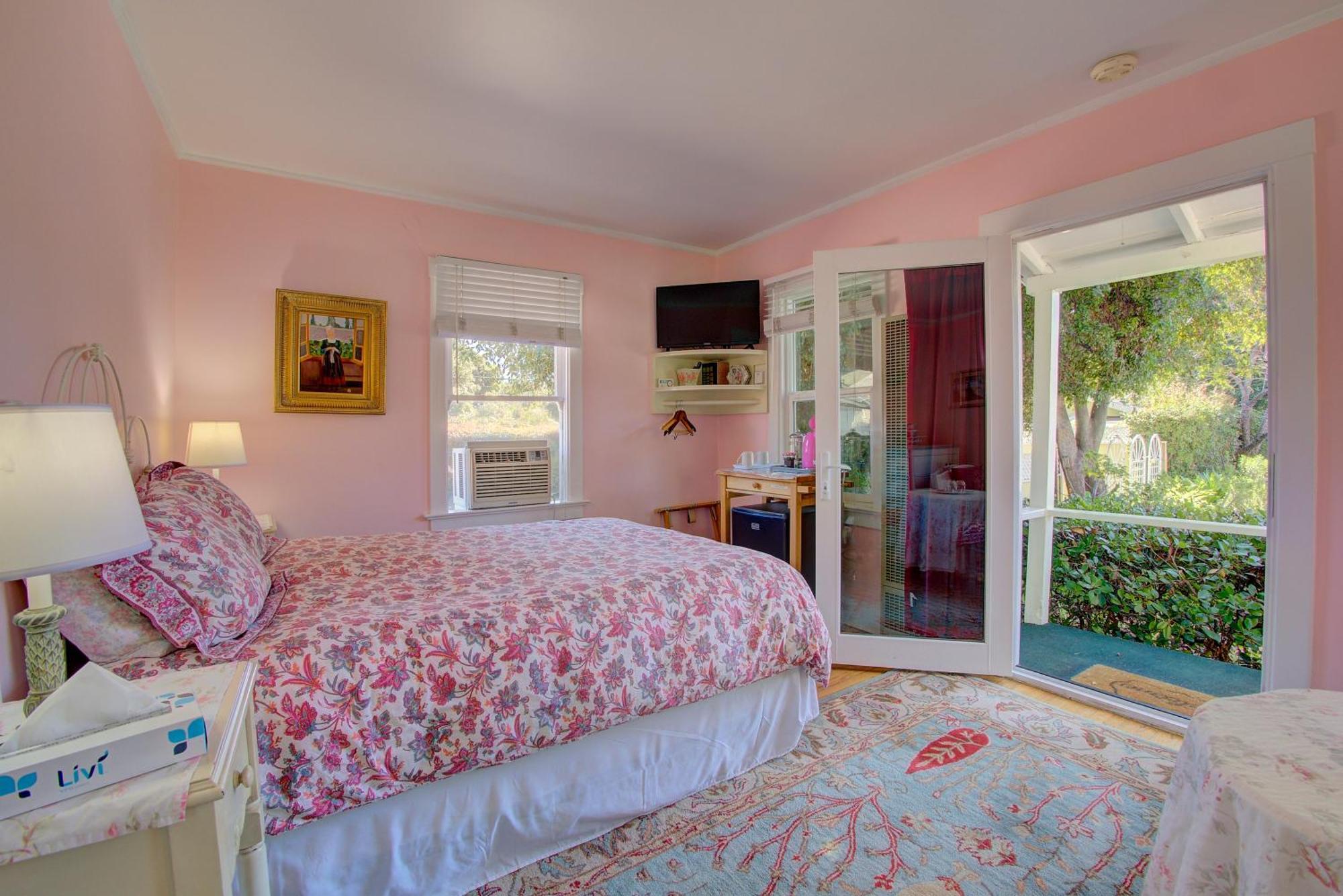 Bed & Breakfast Secret Garden &