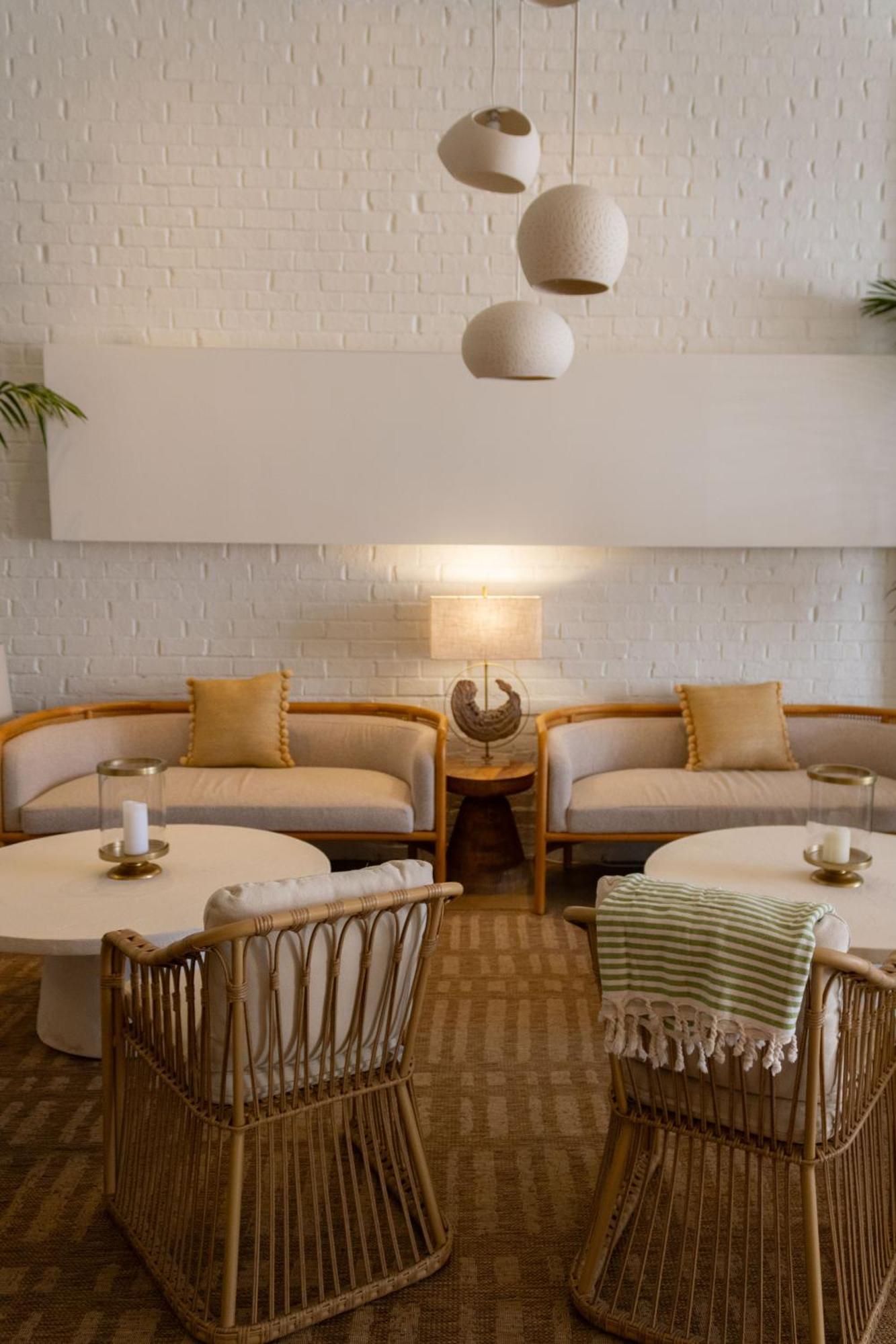 Hotel Riviera House 3*
