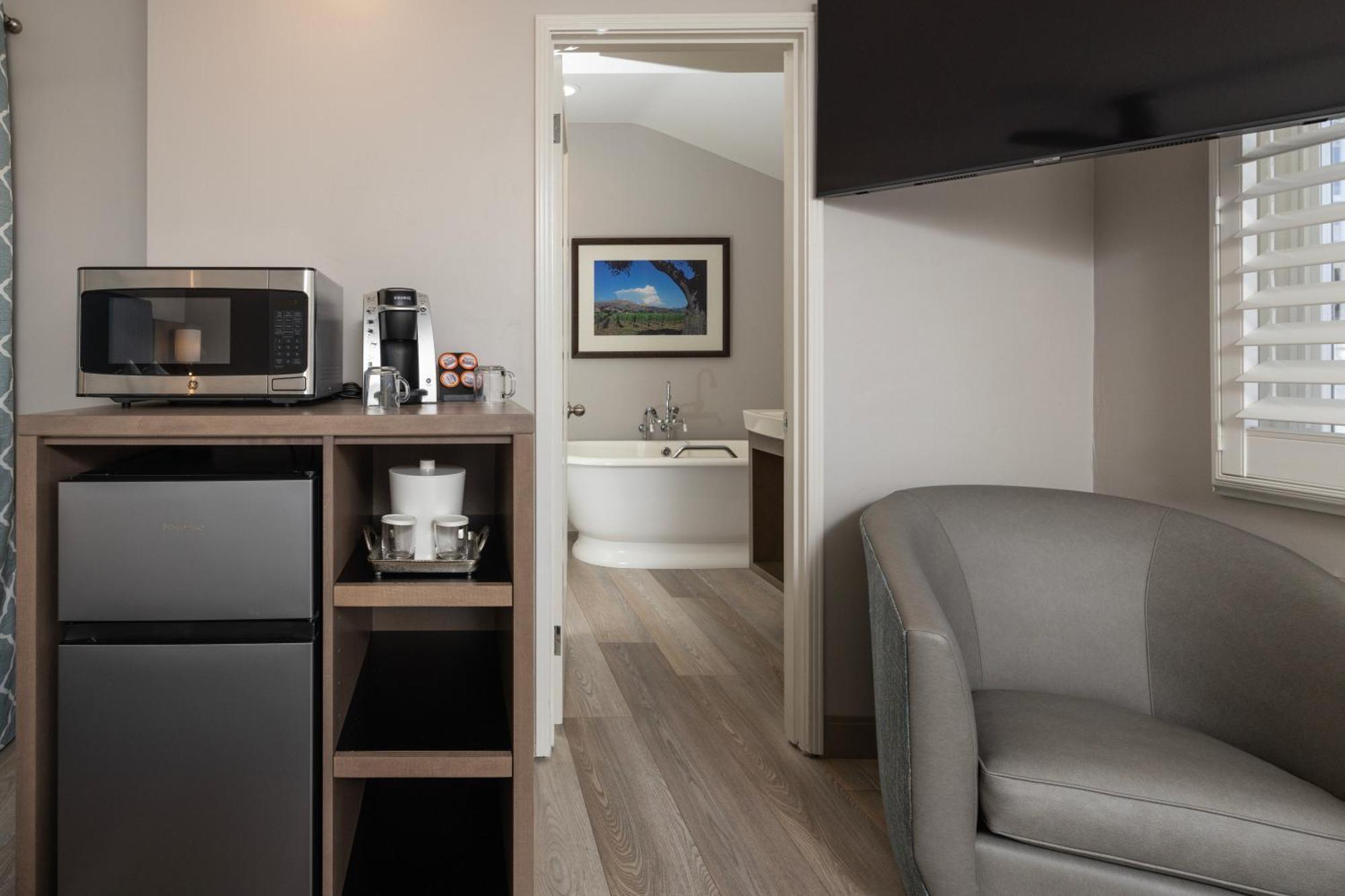 Marina Hotel 3*