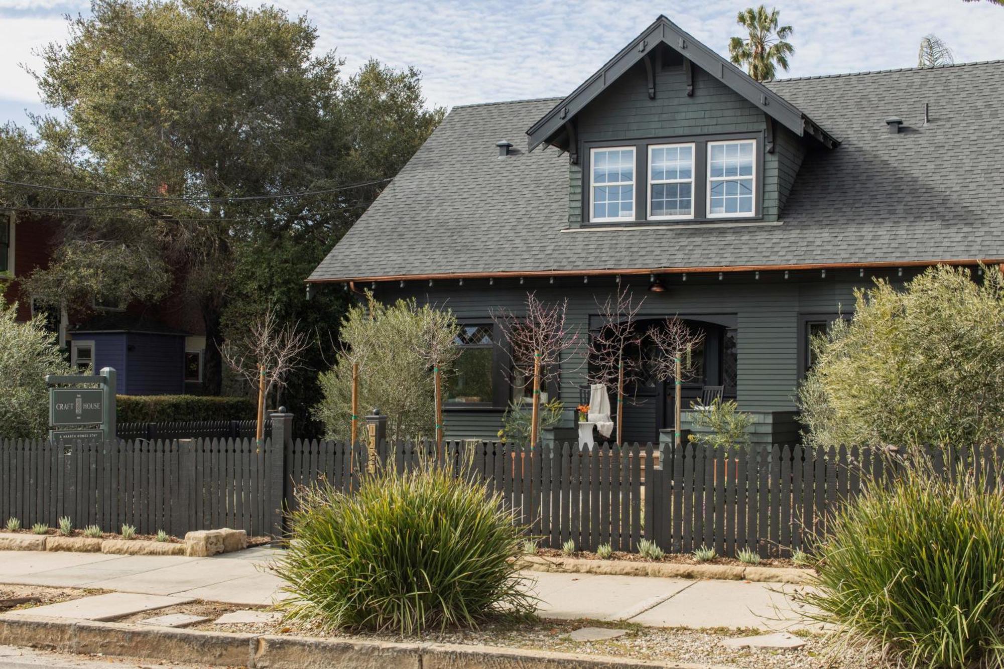 Bed & Breakfast The Craft House Santa Barbara