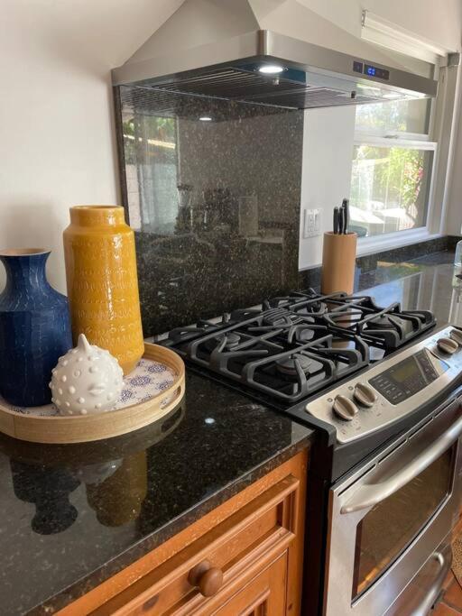 Quite Spacious, Hot Tub Near Montecito, Ev Charger * Santa Barbara