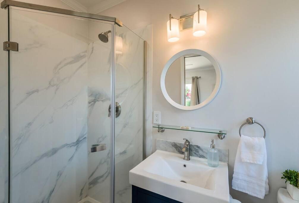 Holiday home Quite Spacious, Hot Tub Near Montecito, Ev Charger Santa Barbara