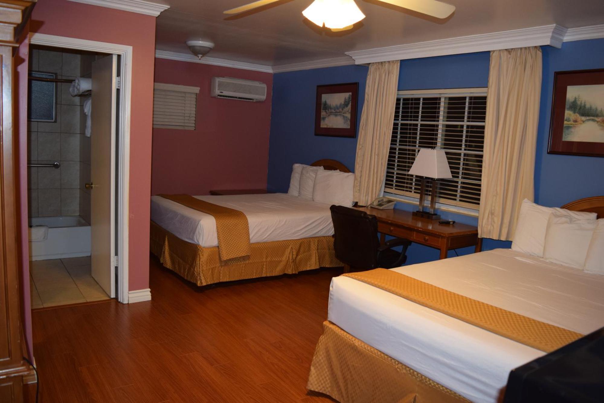 Rose Garden Motel 2*
