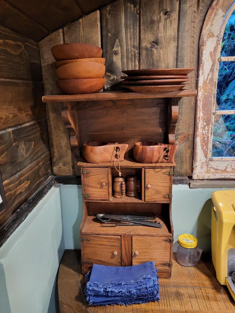 Hobbit Haven Guest house *
