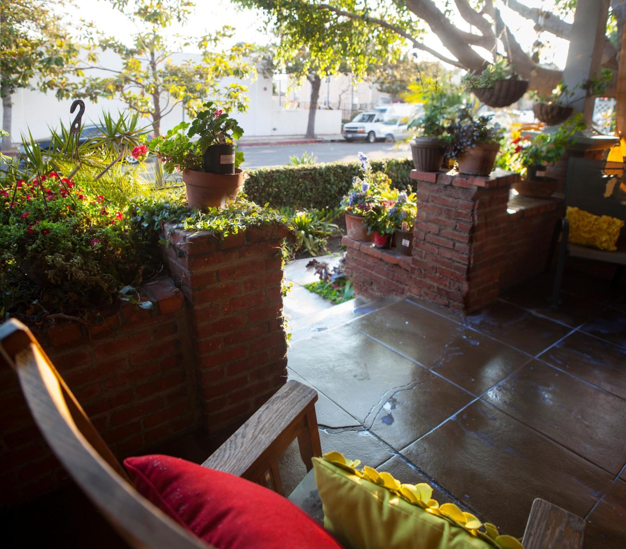 The 3 Dux Apartment *
