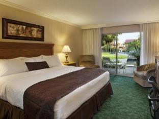 Western Pepper Tree Hotel