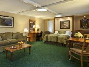 Western Pepper Tree Hotel