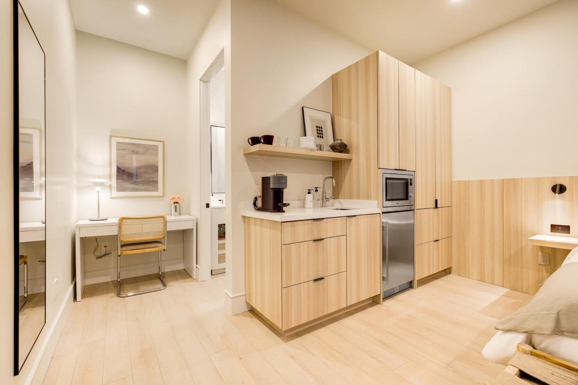 Casa De La Vina - Boutique In Downtown Apartment