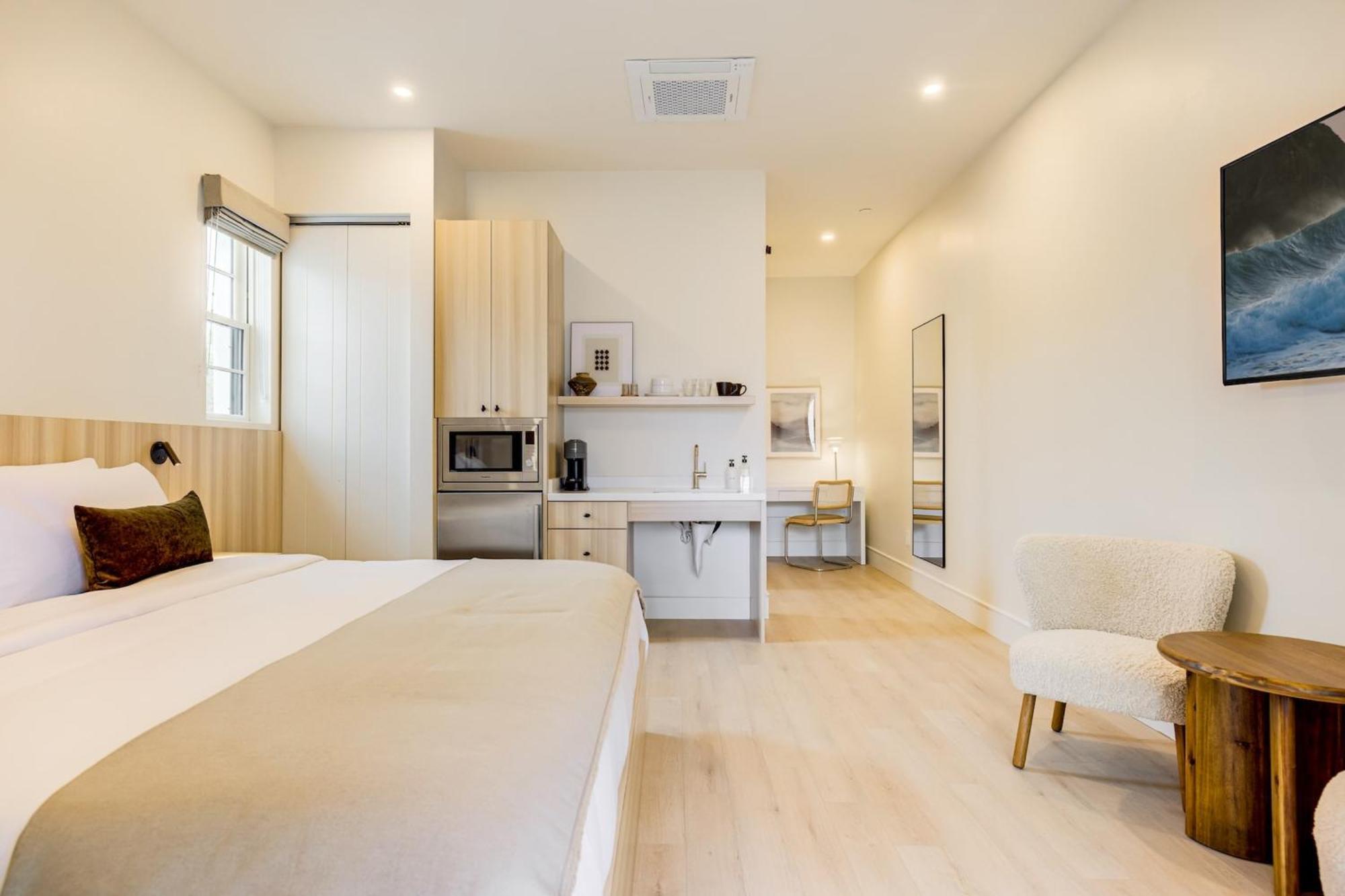 Casa De La Vina - Boutique In Downtown Apartment *