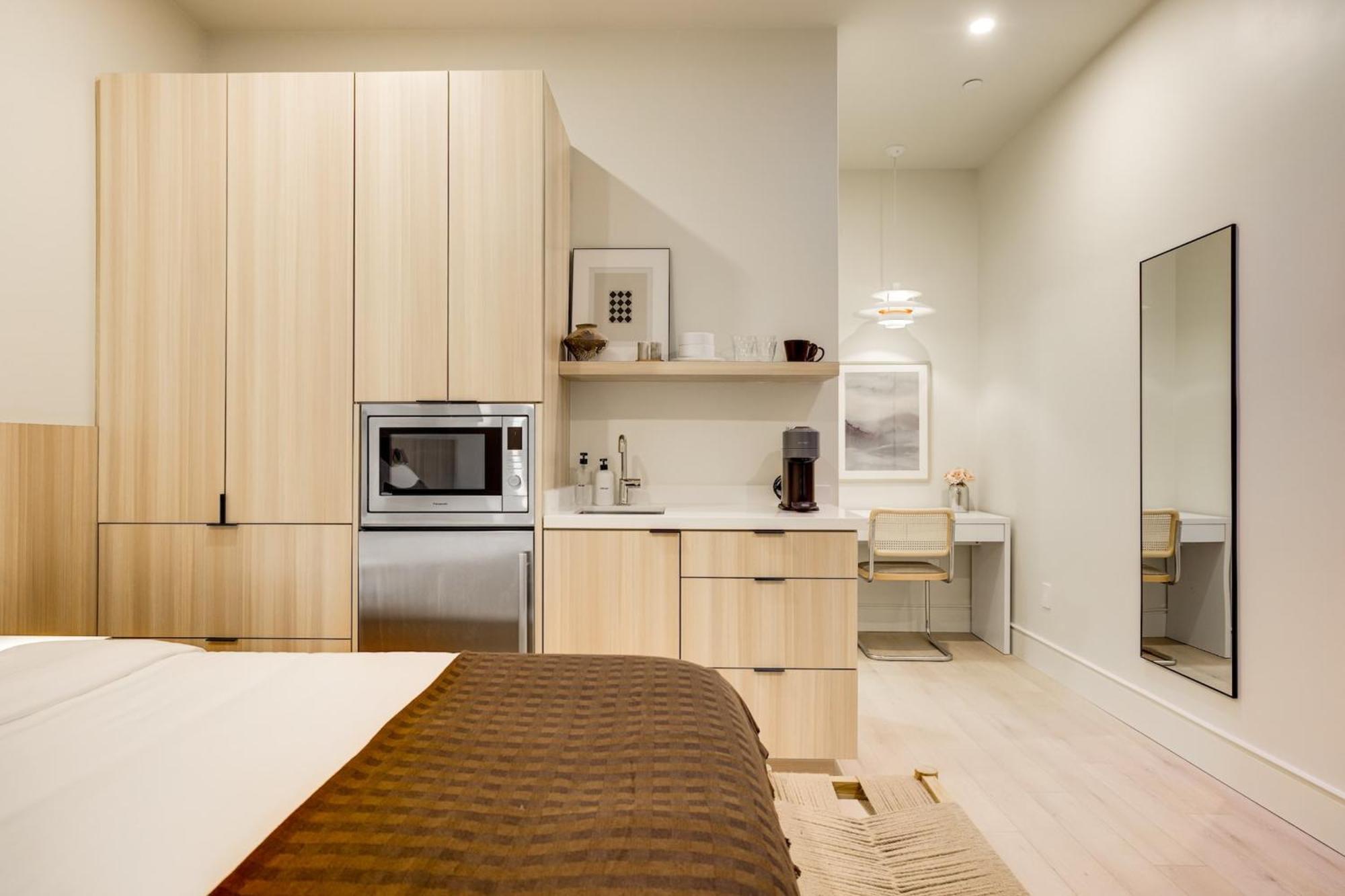 Casa De La Vina - Boutique In Downtown Apartment