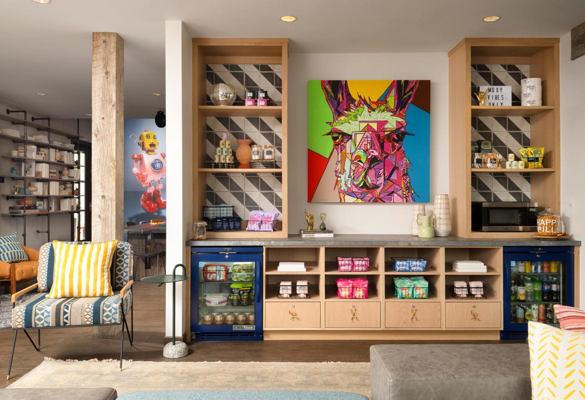 Hotel Moxy 3*