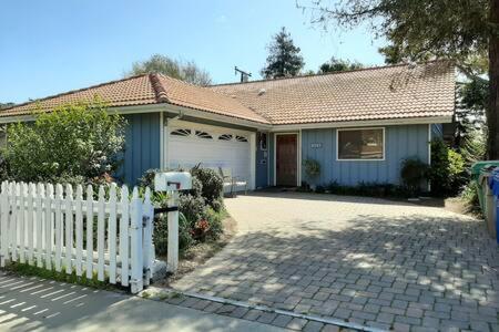 La Mesa House, A Large Modern * Santa Barbara