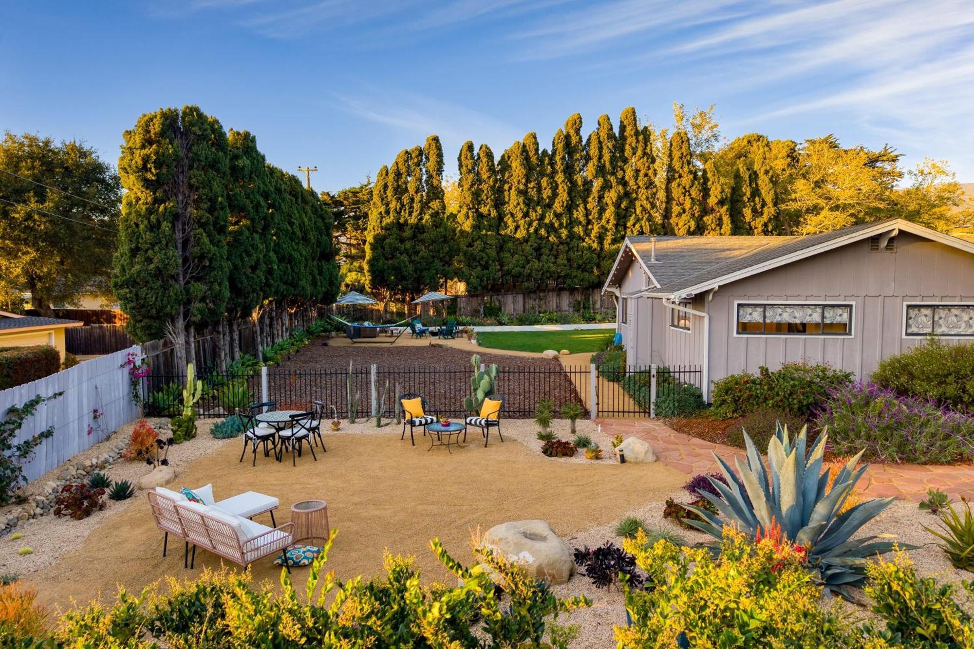 Hummingbird Haven By Avantstay Dog-friendly Near The Huge Yardhot Tub Holiday home