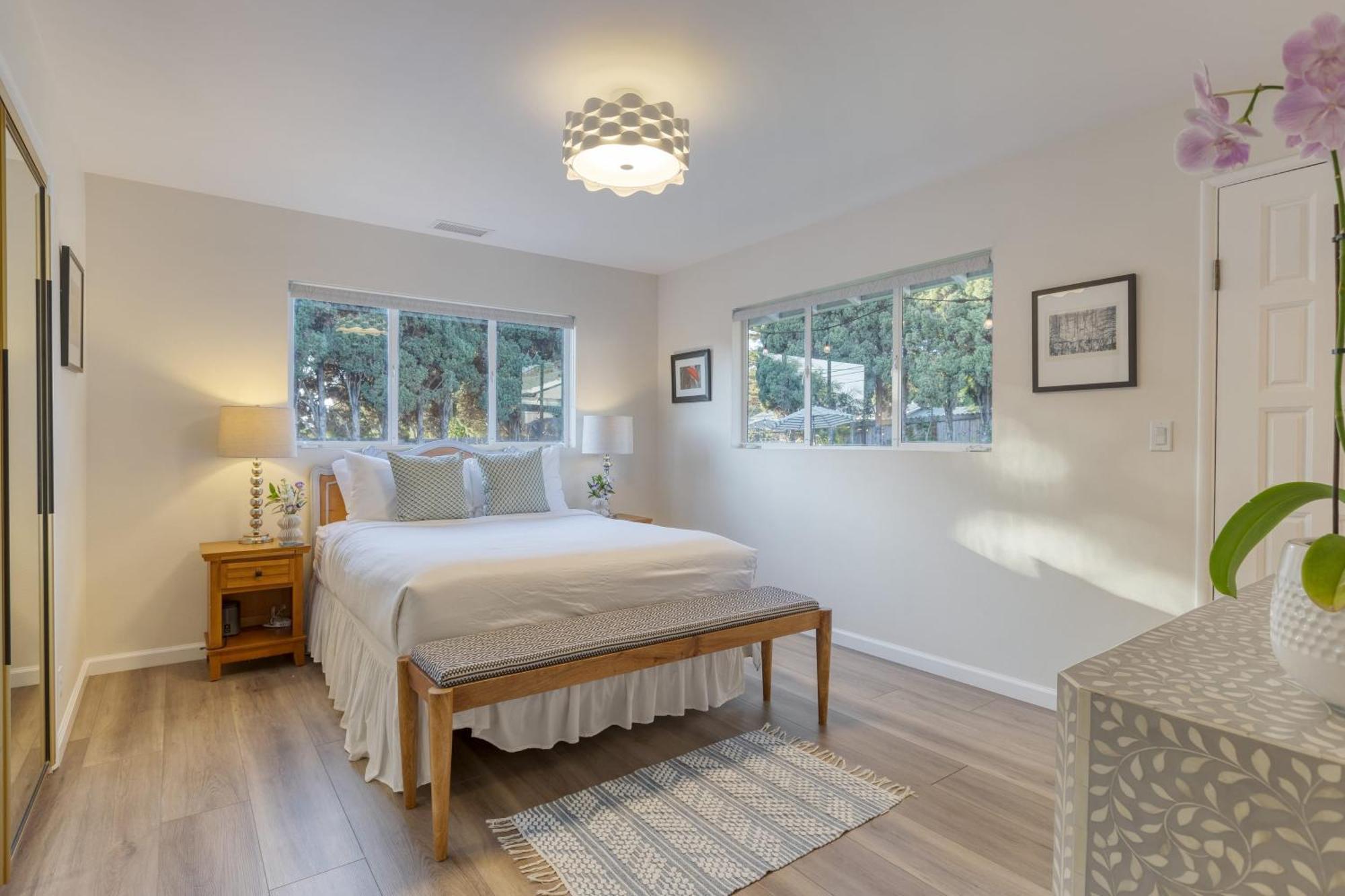 Holiday home Hummingbird Haven By Avantstay Dog-friendly Near The Huge Yardhot Tub *