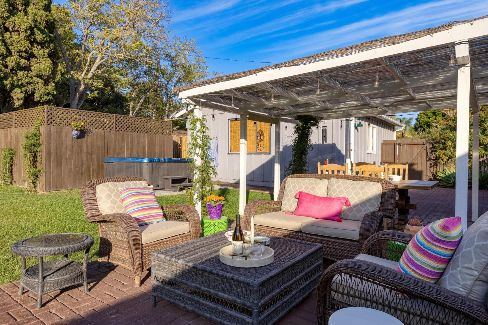 Holiday home Hummingbird Haven By Avantstay Dog-friendly Near The Huge Yardhot Tub *