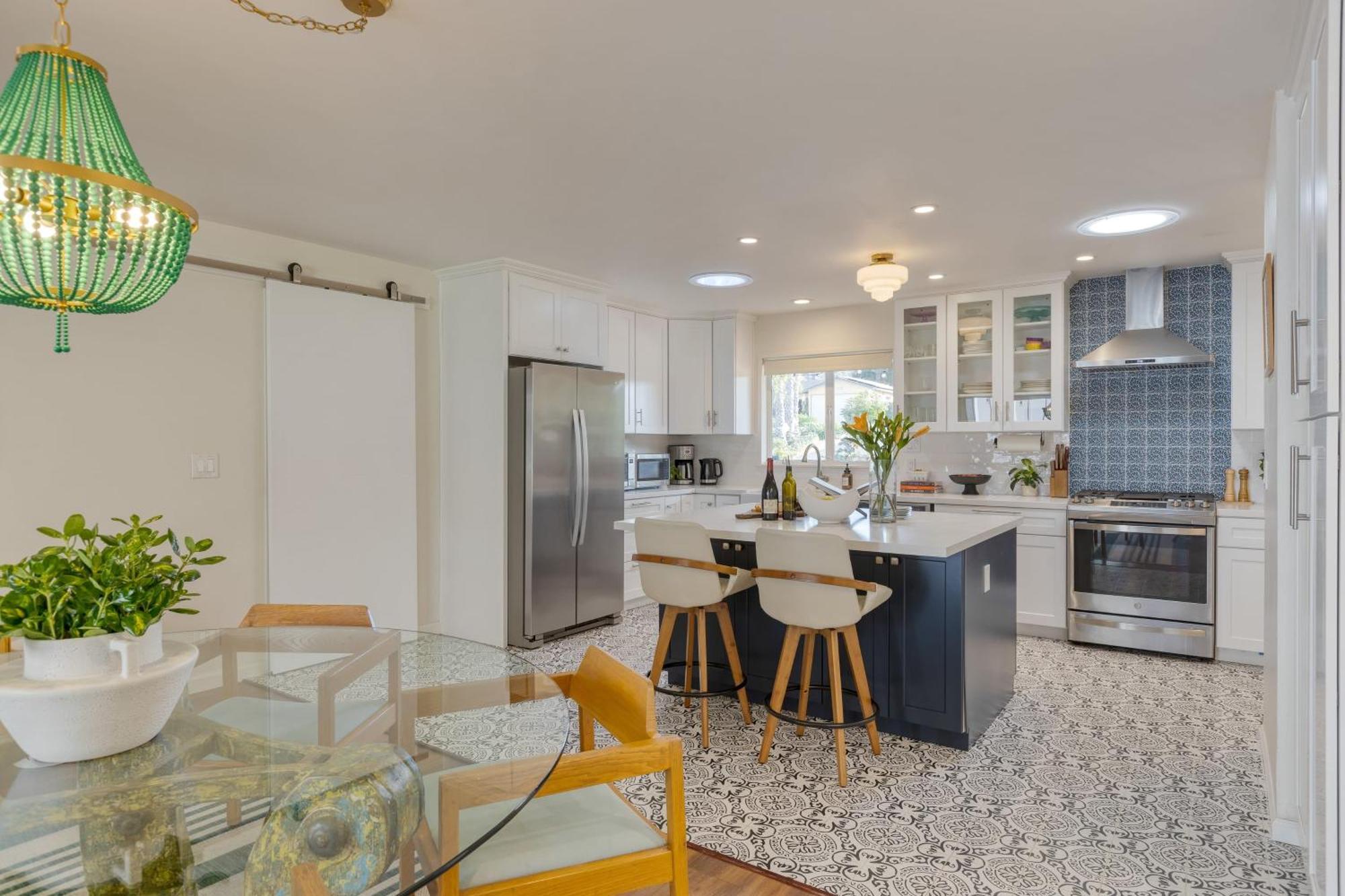 Holiday home Hummingbird Haven By Avantstay Dog-friendly Near The Huge Yardhot Tub