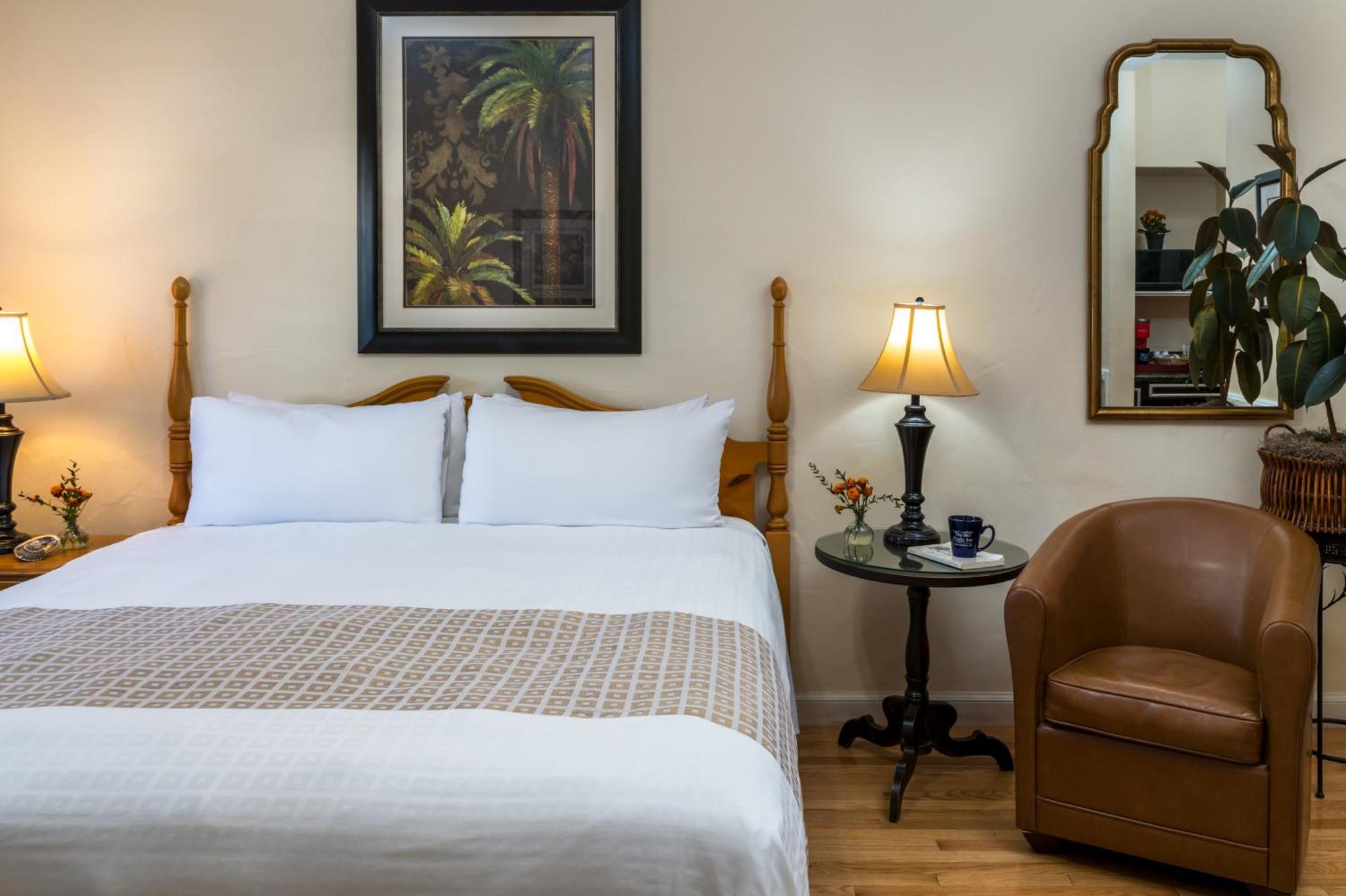 The Eagle Hotel 3*