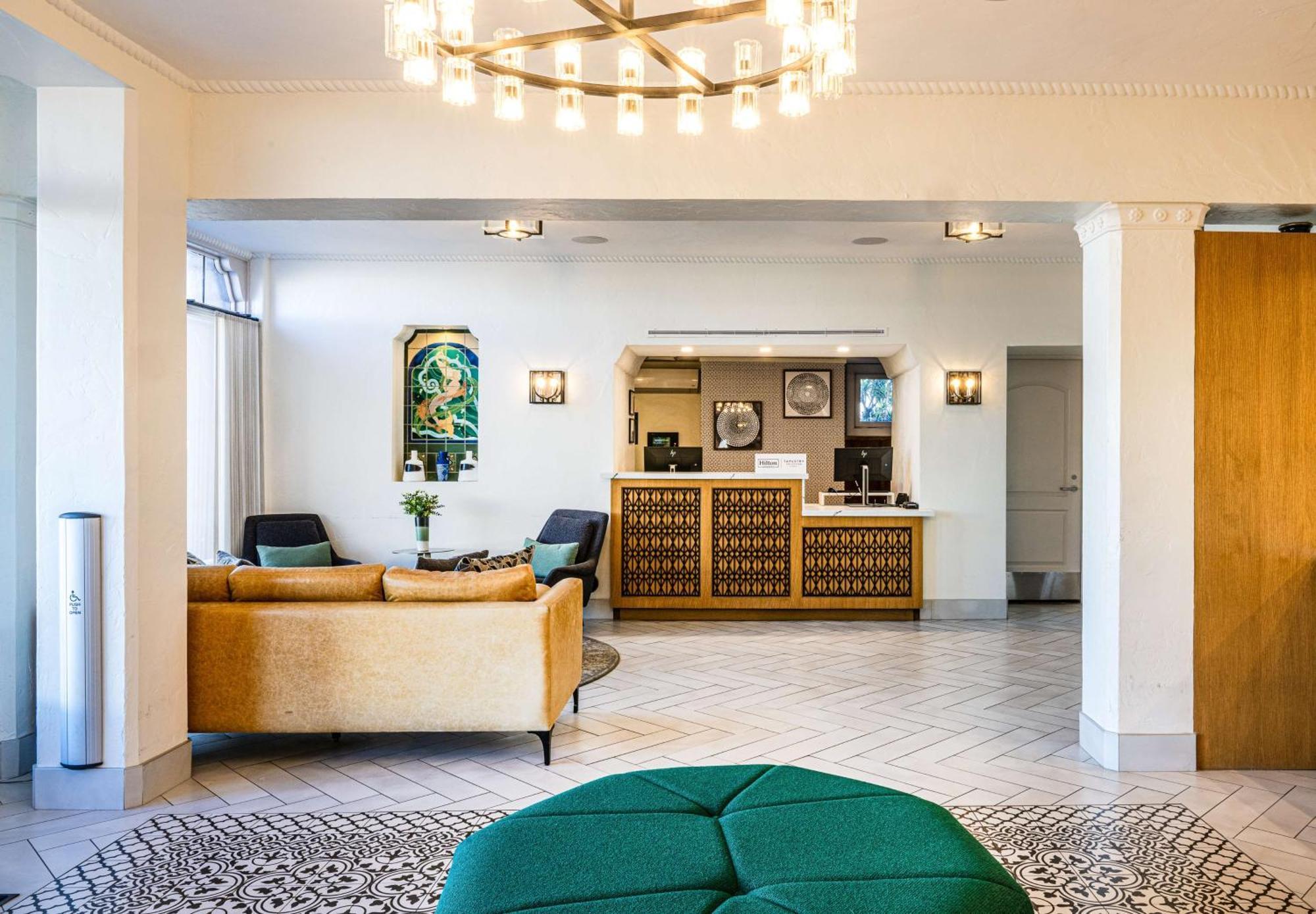 Virginia Santa Barbara, Tapestry Collection By Hilton 4* Santa Barbara