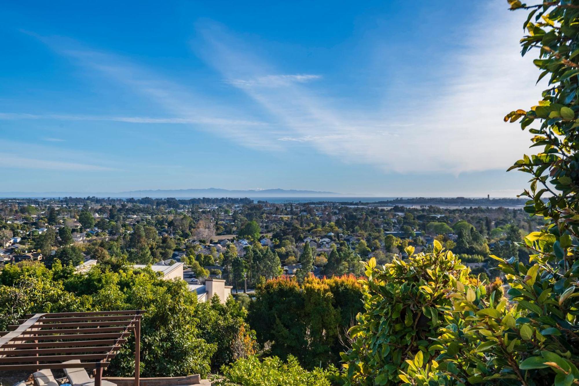 Luxury Atop The Hills * Santa Barbara