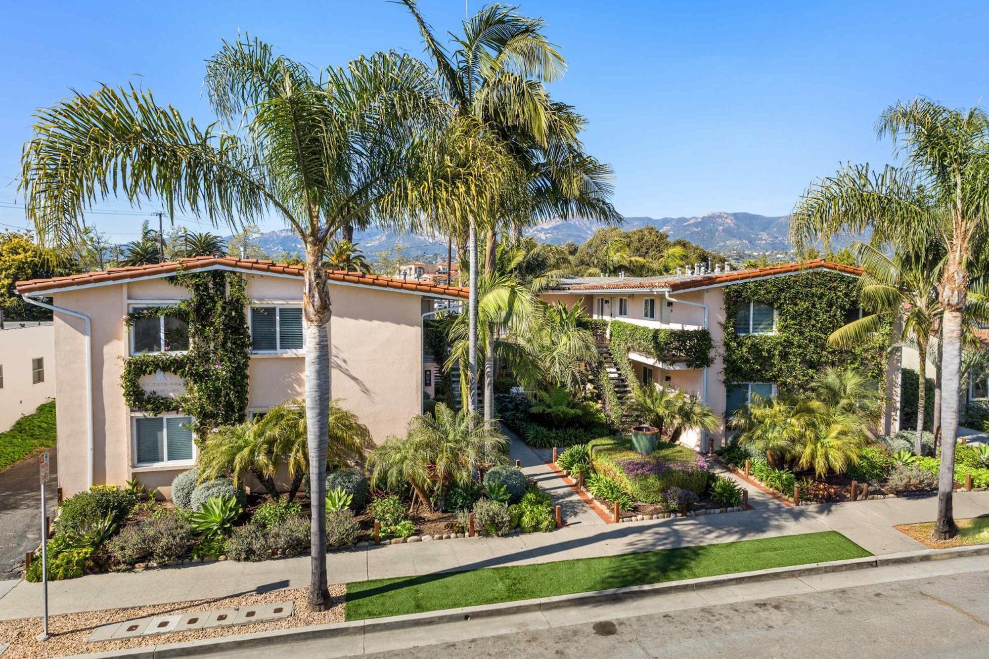Apartment 2 Bedroom With Bunk And Private Yard For Pets Santa Barbara