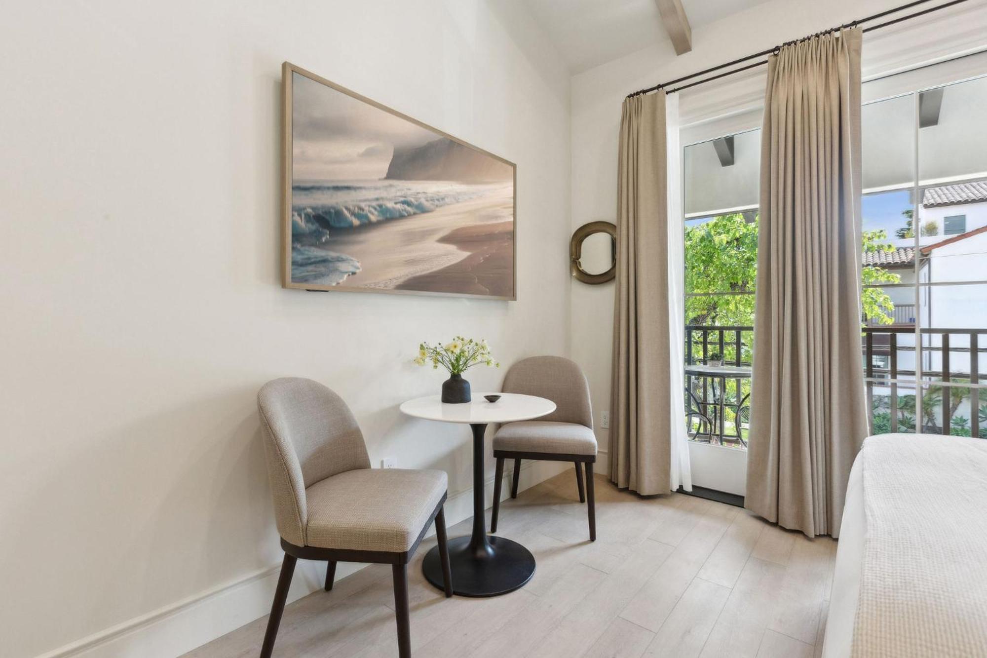Casa Riviera - Boutique Suites In Downtown Santa Barbara *