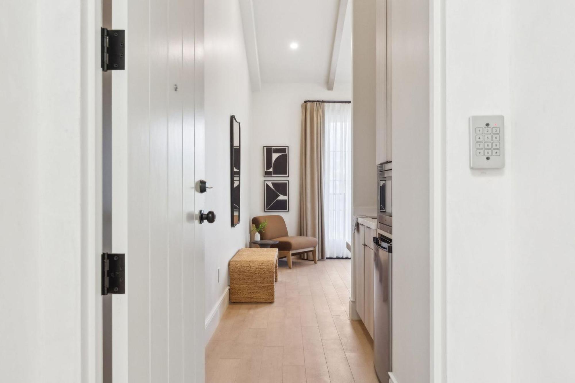 Casa Riviera - Boutique Suites In Downtown Santa Barbara *