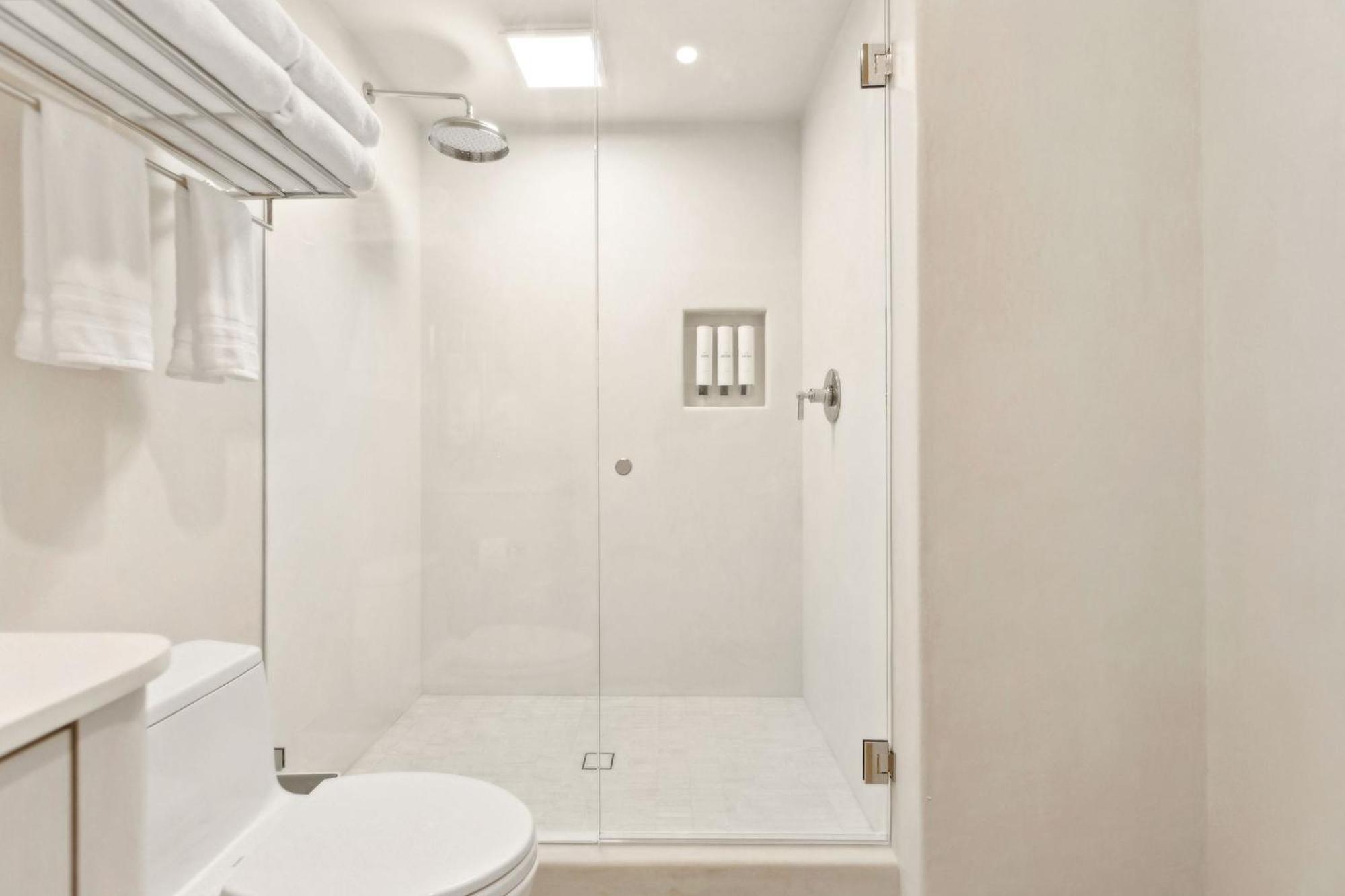Casa Riviera - Boutique Suites In Downtown Santa Barbara Aparthotel