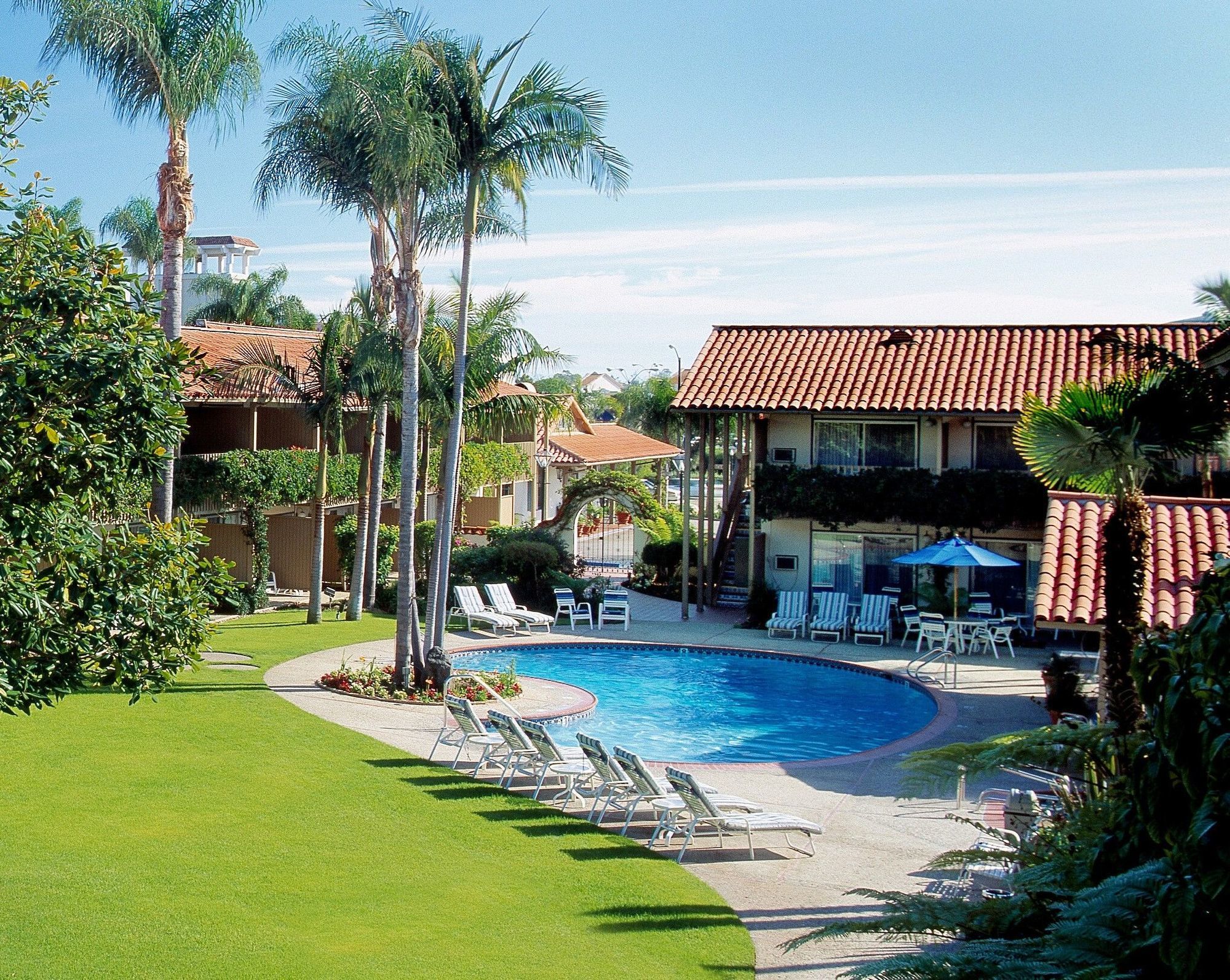 Hotel Western Pepper Tree 3*