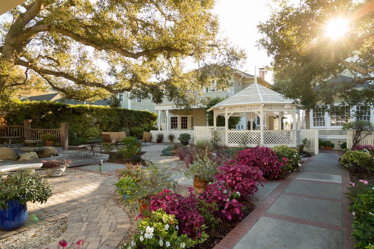 Bed & Breakfast Cheshire Cat & Santa Barbara