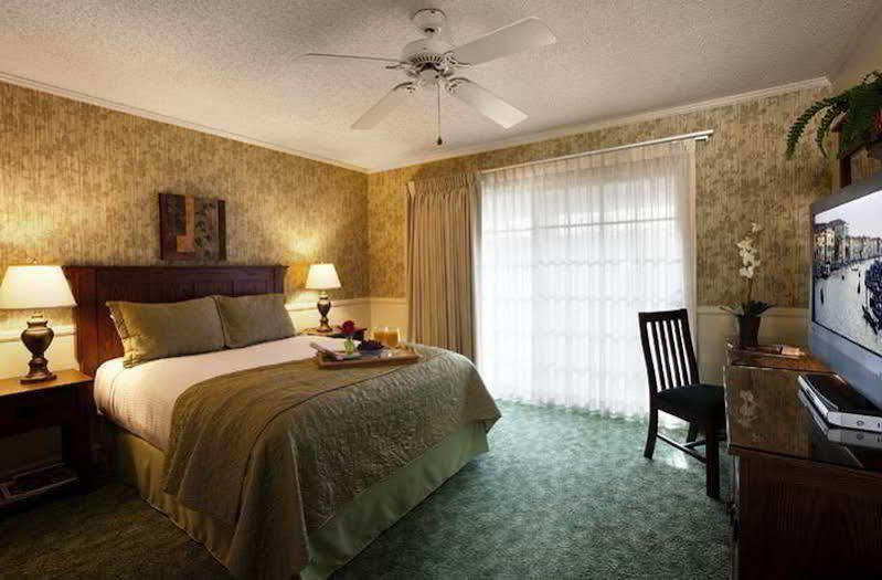Hotel By The Harbor Santa Barbara
